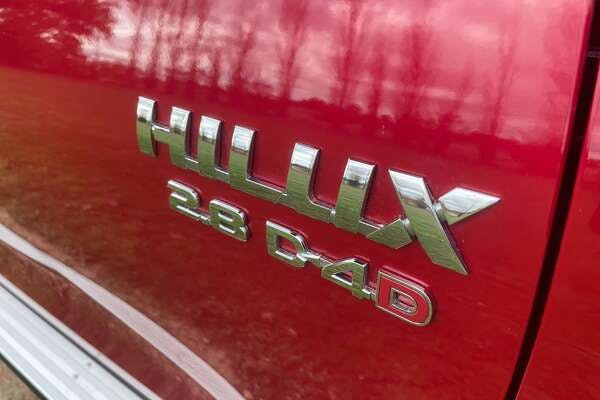 2016 Toyota Hilux SR5 GUN126R